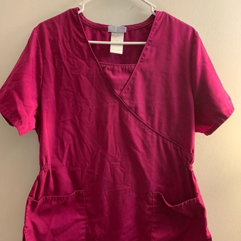 Scrub top